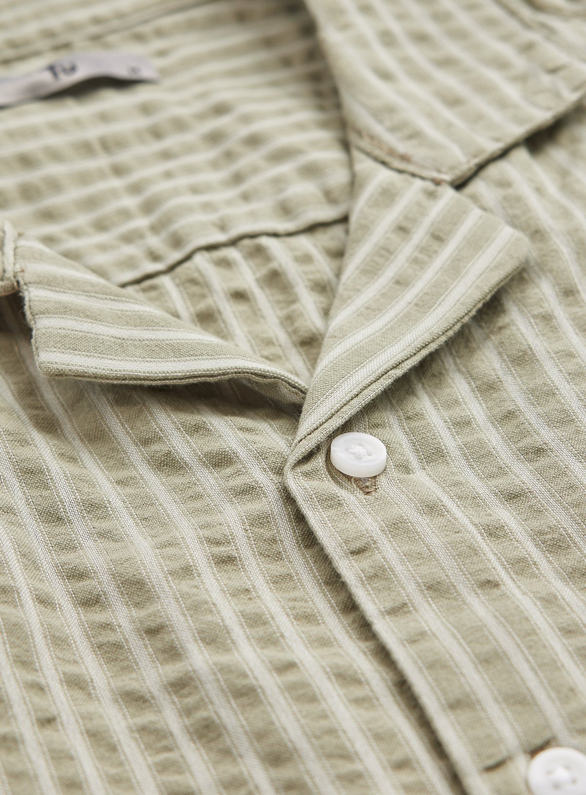 Light Green Stripe Print Seersucker Revere Neck Shirt M - Image 4 thumbnail